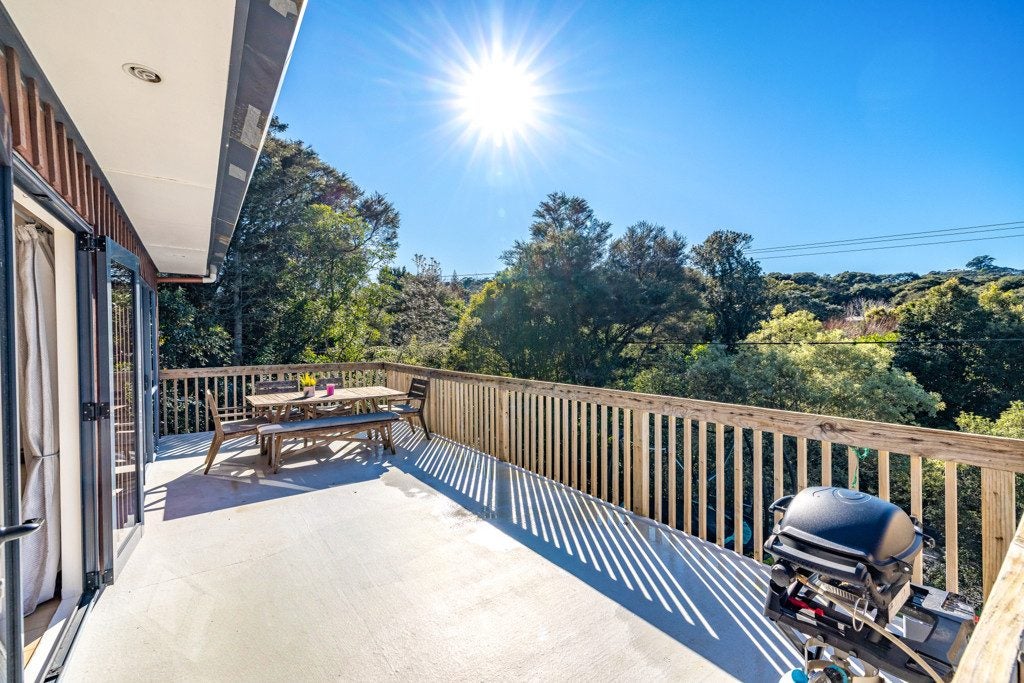 49 Te Toki Road, Ostend, Waiheke Island, Auckland - Carousel 2