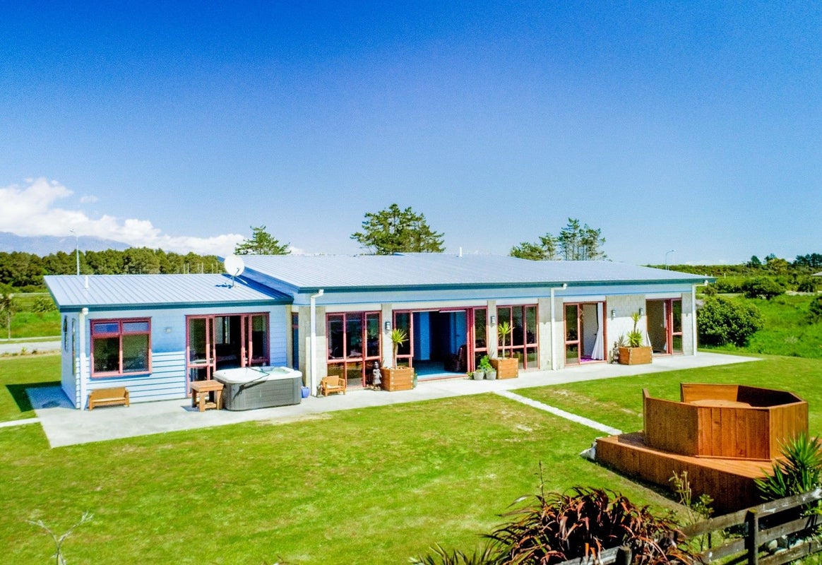18 Elley Drive, Carters Beach, Westport - Carousel 18