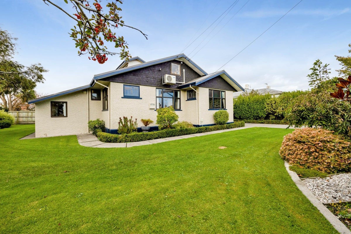 6 Egmont Street, Normanby, Hawera - Carousel 2