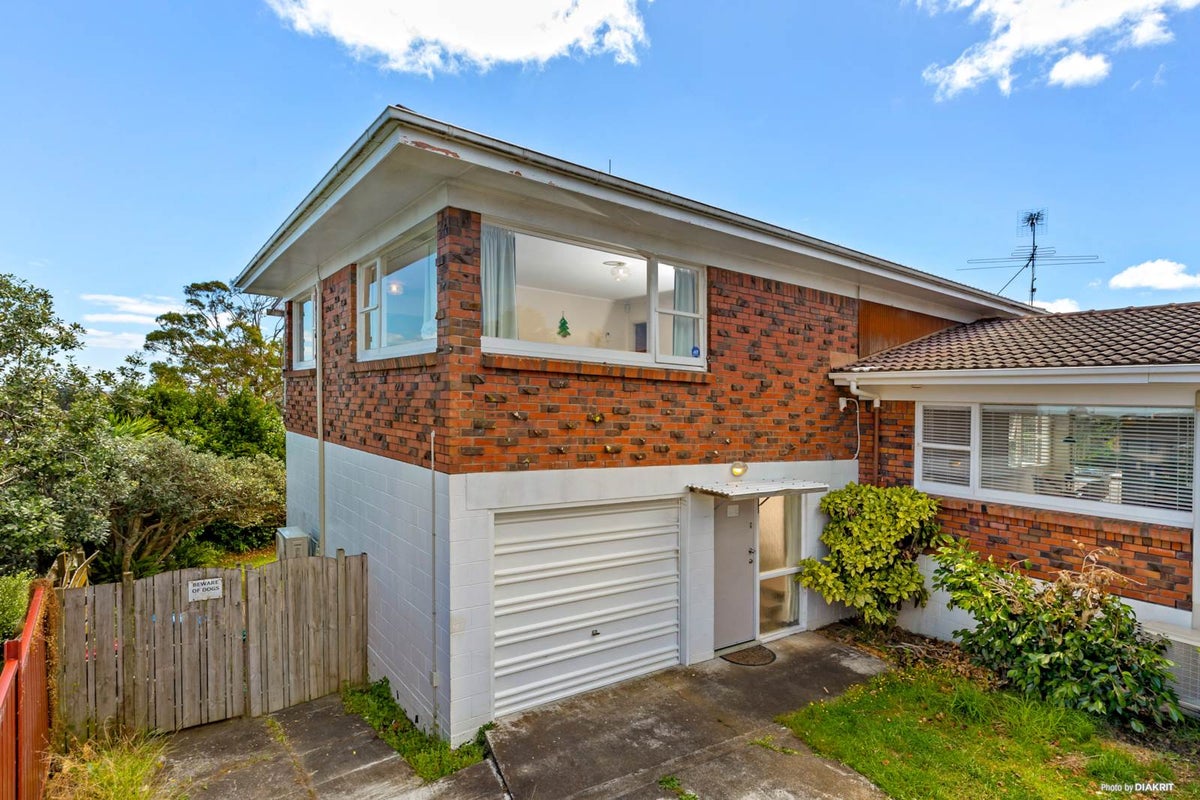 3/383 Hillsborough Road, Mount Roskill, Auckland - Carousel 1