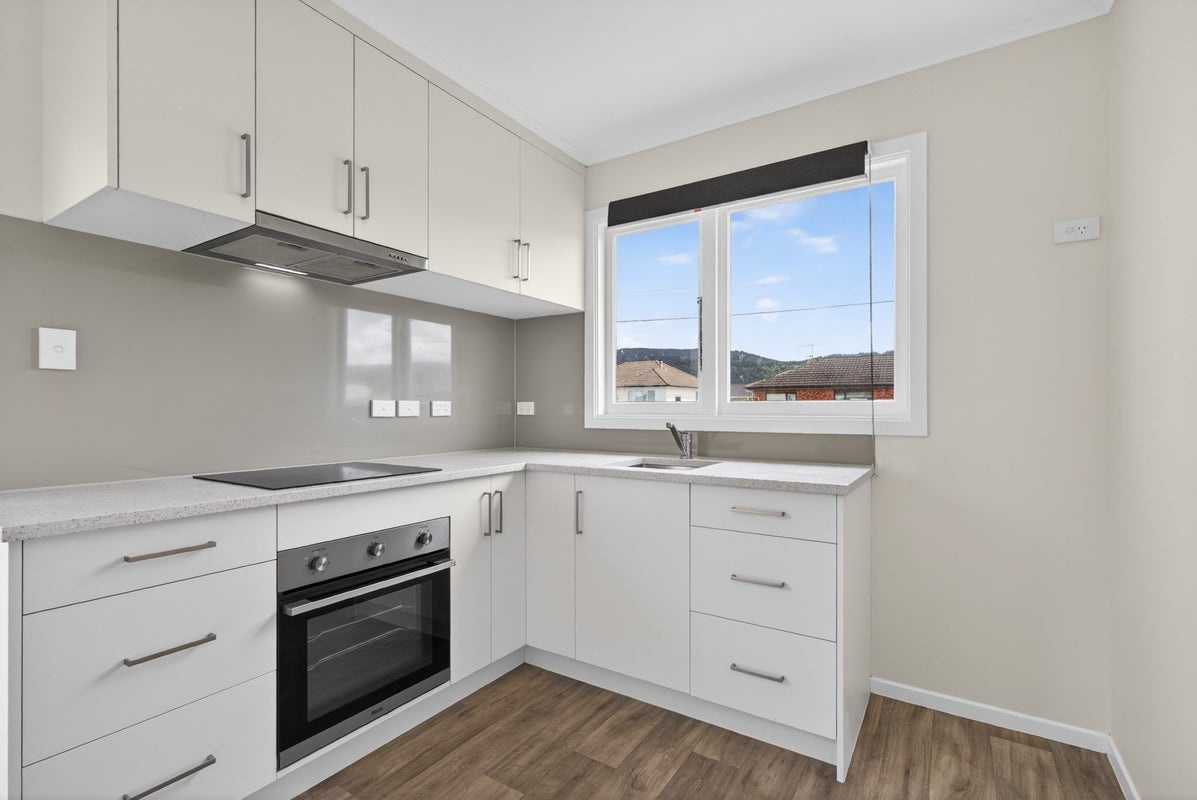 1/57 Ararino Street, Trentham, Upper Hutt - Carousel 1