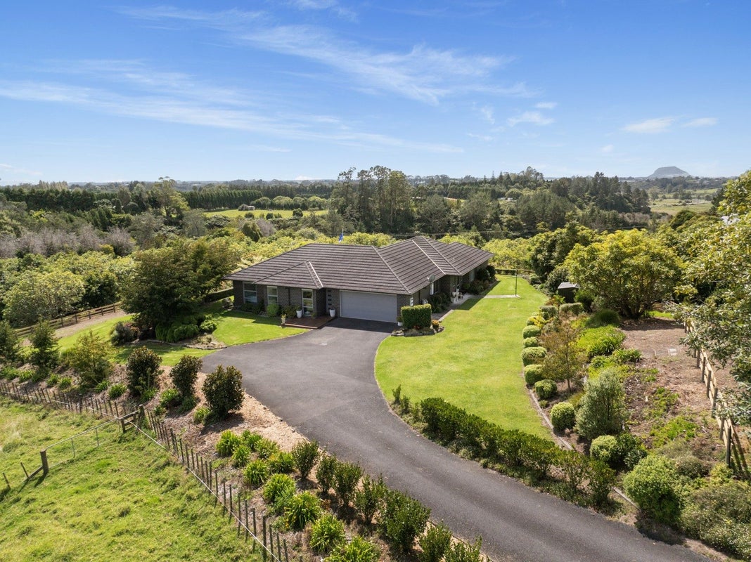 84 Oliver Road, Minden, Tauranga - Carousel 2