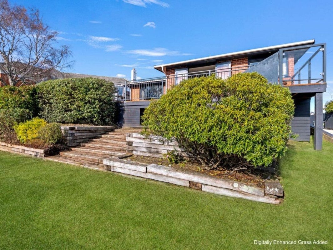 19 Heath Street, Andersons Bay, Dunedin - Carousel 1