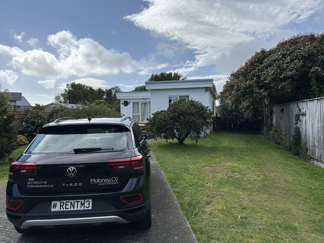 24 Kaka Road, Raumati Beach, Paraparaumu - Carousel 2