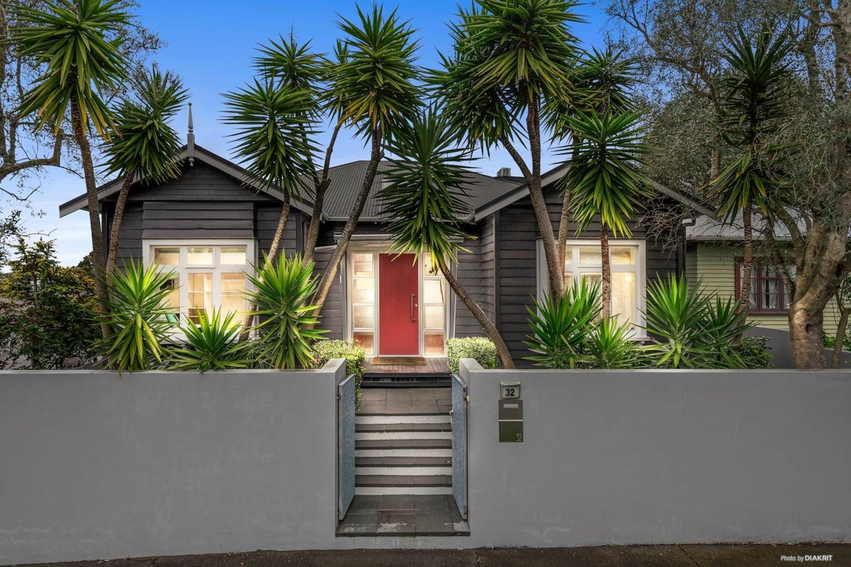 32 Valley Road, Mount Eden, Auckland - Carousel 1