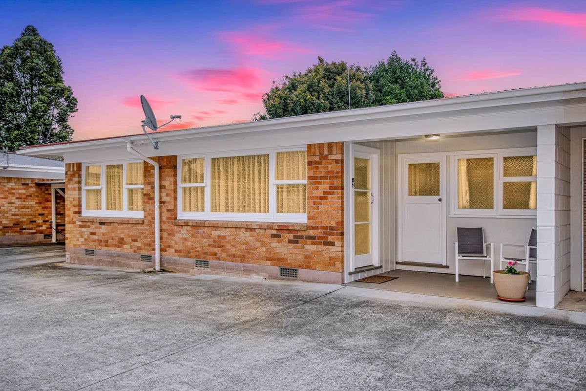 3/4 Wolfe Street, Regent, Whangarei - Carousel 1