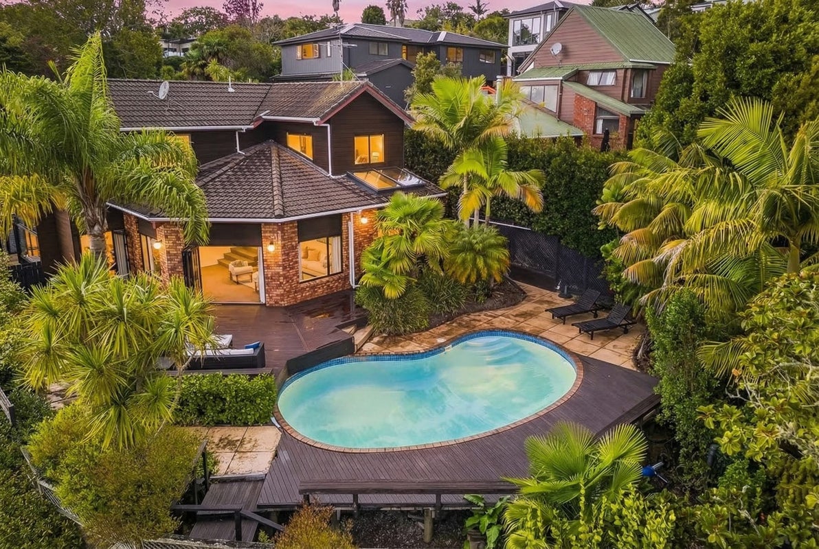 2/73B Park Rise, Campbells Bay, Auckland - Carousel 1