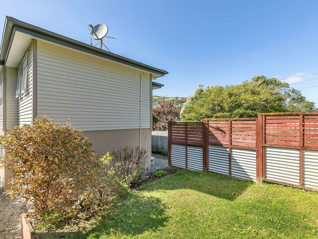 2/19 Ranui Terrace, Tawa, Wellington - Carousel 15