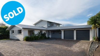 120 Totara Drive, Pukete, Hamilton - Carousel 1