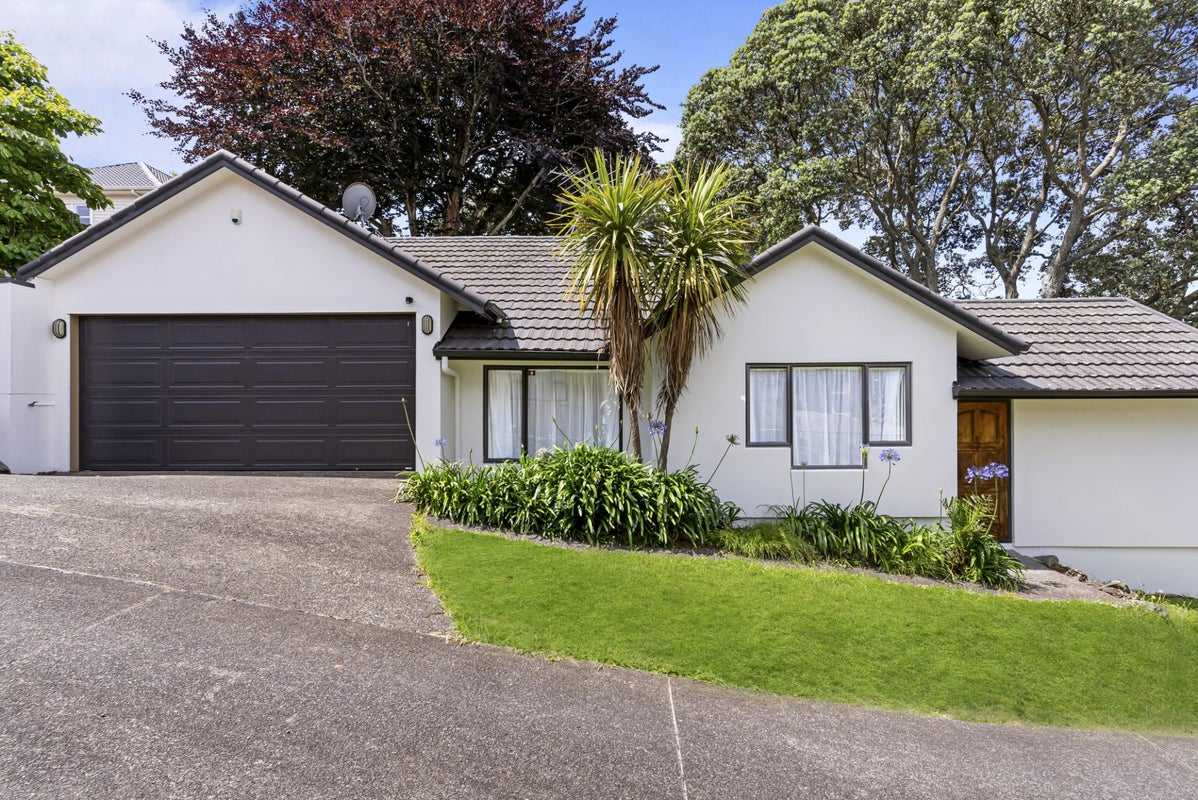 33A Ngatiawa Street, One Tree Hill, Auckland - Carousel 1