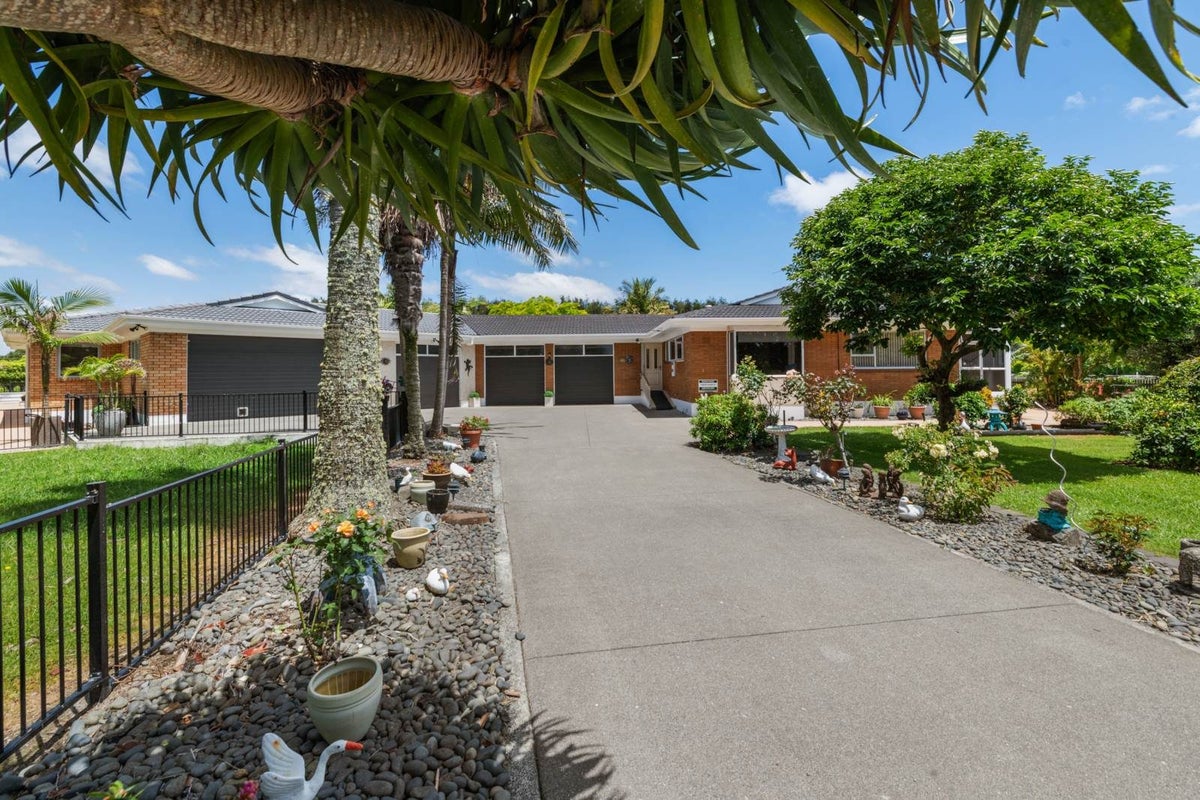 143 Mullins Road, Ardmore, Papakura - Carousel 2