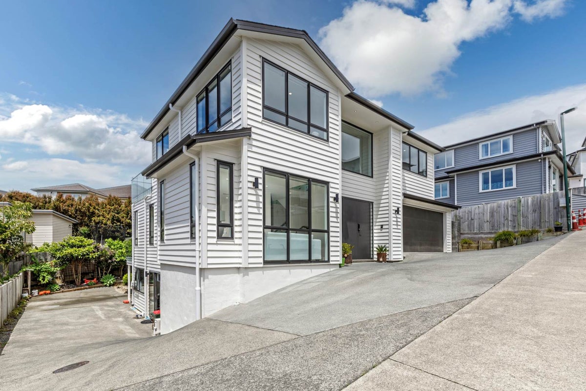 9 Para Close, Fairview Heights, Auckland - Carousel 1