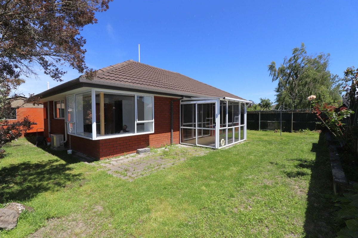 1/18 Samuel Street, Hoon Hay, Christchurch - Carousel 1