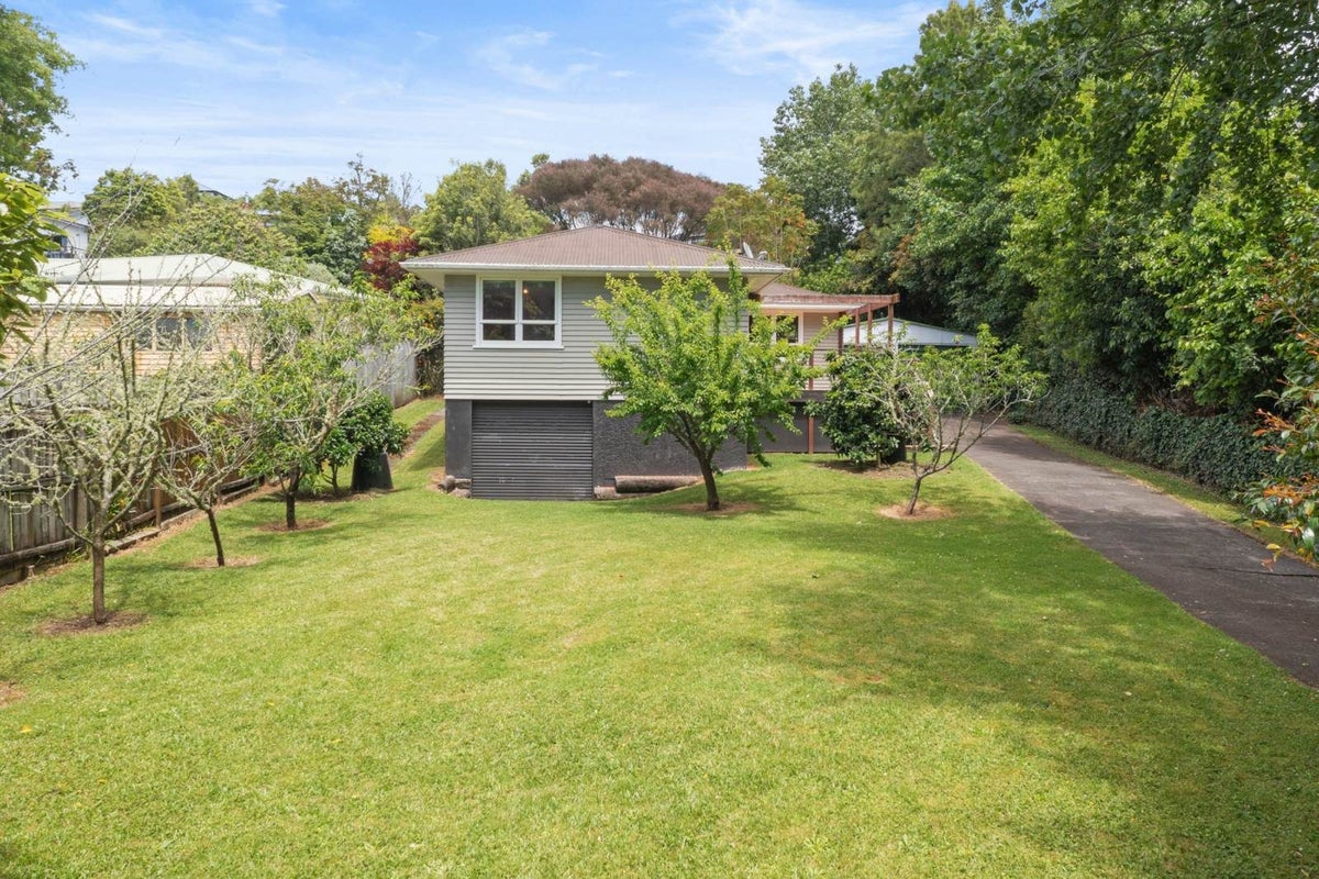 29 Ranui Avenue, Ranui, Auckland - Carousel 1