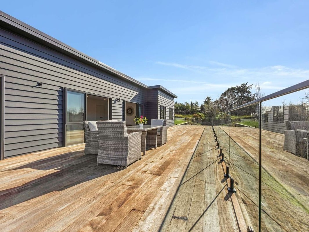 131 Te Mata Peak Road, Havelock North, Havelock North - Carousel 2