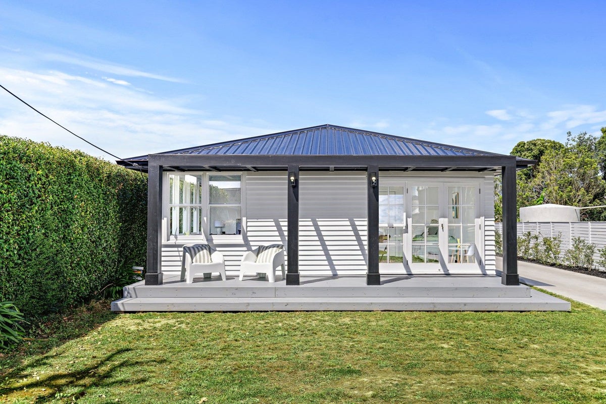 962 Matakana Road, Warkworth - Carousel 1