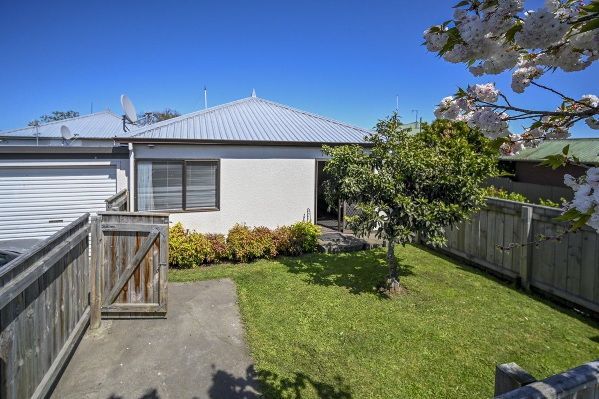 1/705 Jervois Street, Mayfair, Hastings - Carousel 1