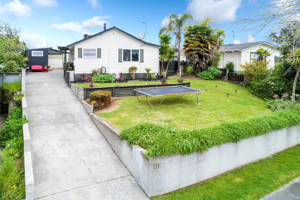 51 Pohutukawa Drive, Pukete, Hamilton - Carousel 25
