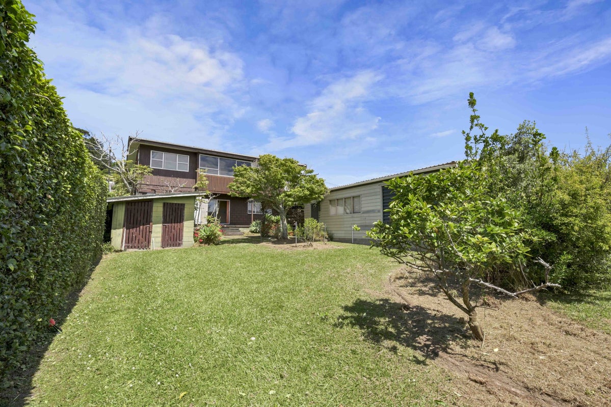 42 De Luen Avenue, Tindalls Beach, Whangaparaoa - Carousel 1