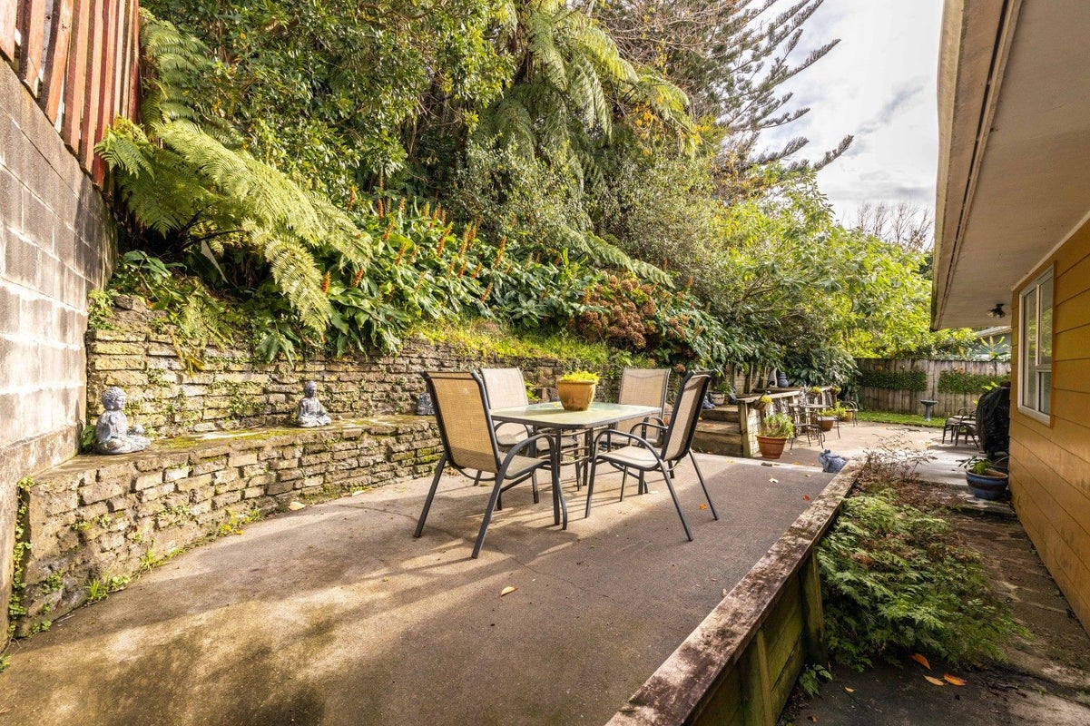 62 Blagdon Road, Blagdon, New Plymouth - Carousel 2