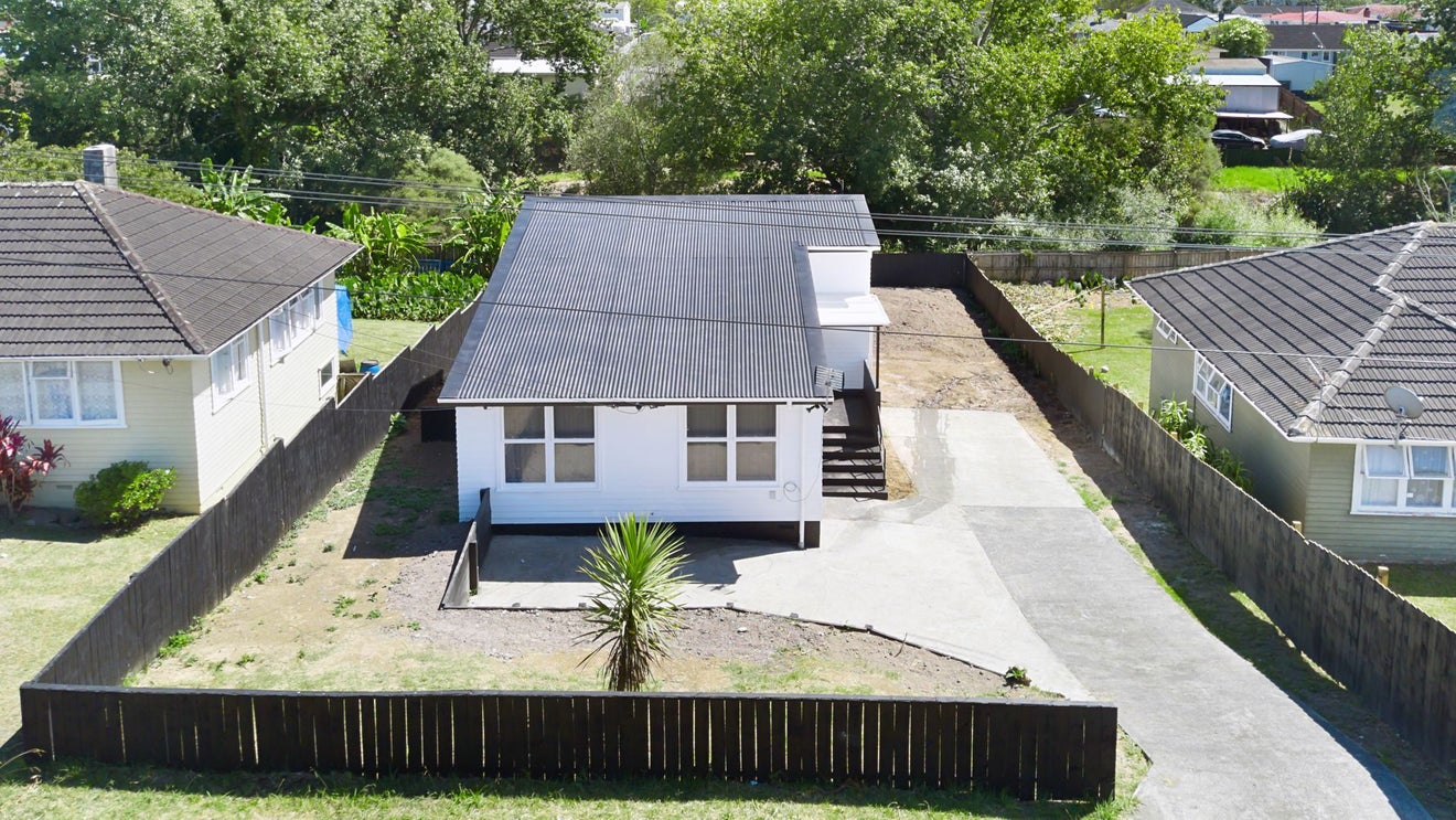 48 Hamill Road, Otara, Auckland - Carousel 1