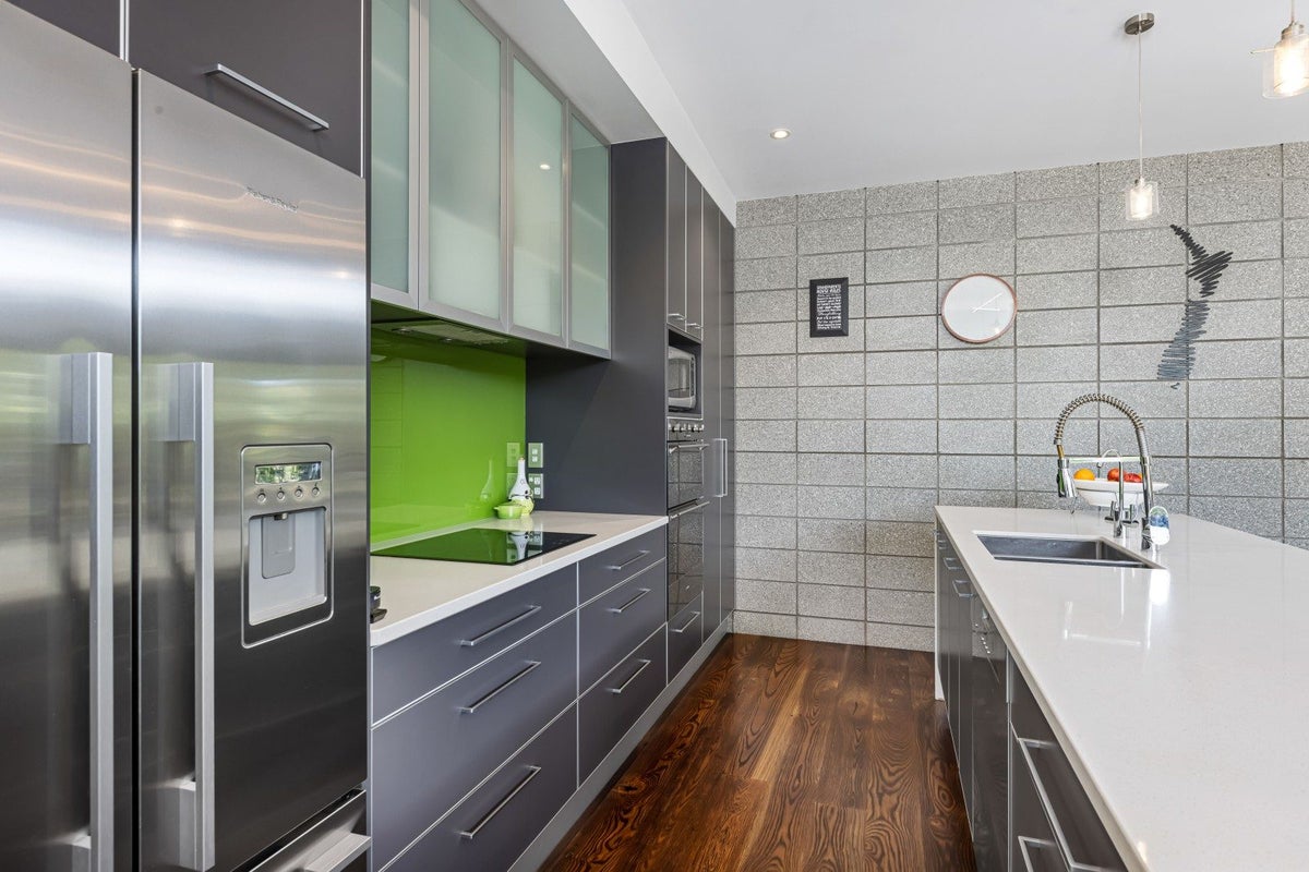 5 Pebble Brook Road, Silverdale - Carousel 2