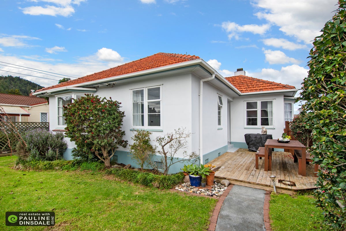 4 Radcliffe Street, Kensington, Whangarei - Carousel 1