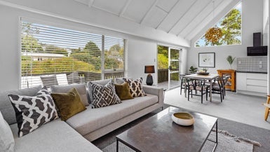 2/225 Beach Haven Road, Beach Haven, Auckland - Carousel 1