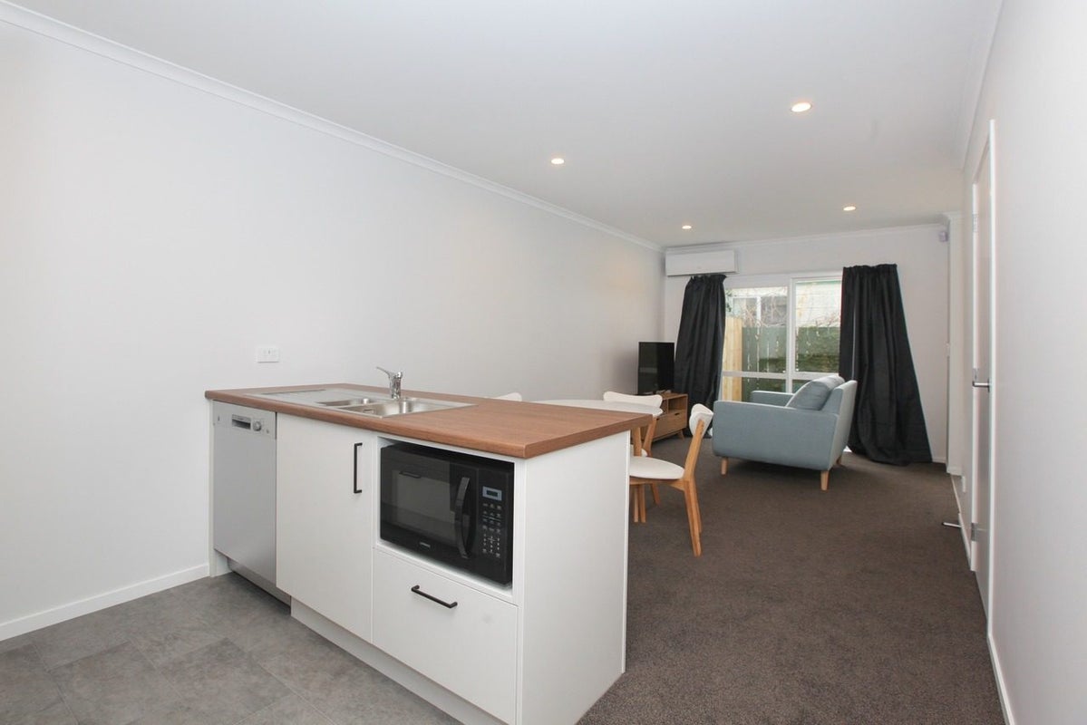 15/10 Burrows Place, Frankton, Hamilton - Carousel 1