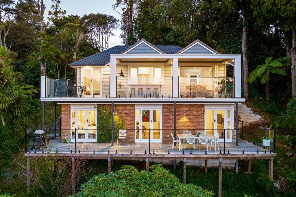 97 Scenic Drive, Titirangi, Auckland - Carousel 1