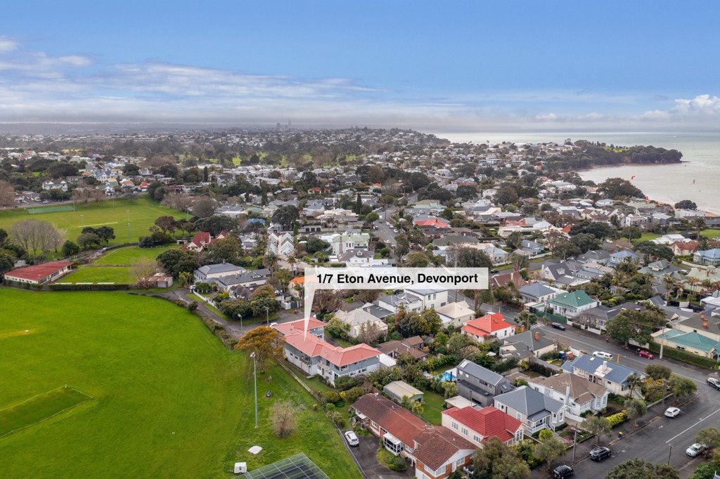 1/7 Eton Avenue, Devonport, Auckland - Carousel 32