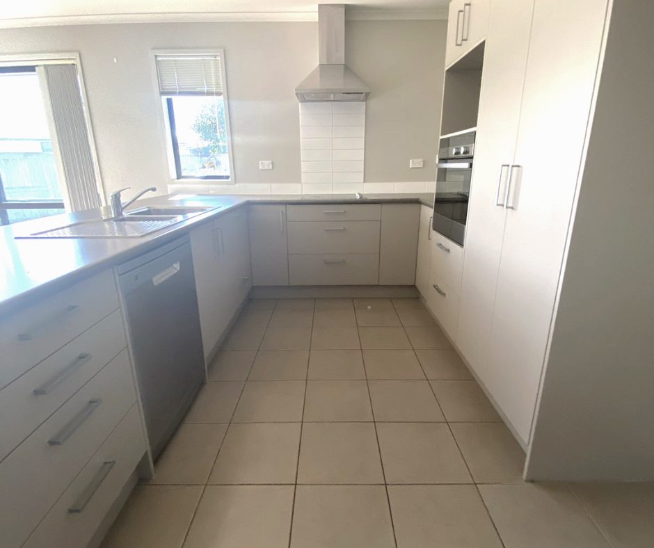12 Hawtry Lane, Flagstaff, Hamilton - Carousel 2