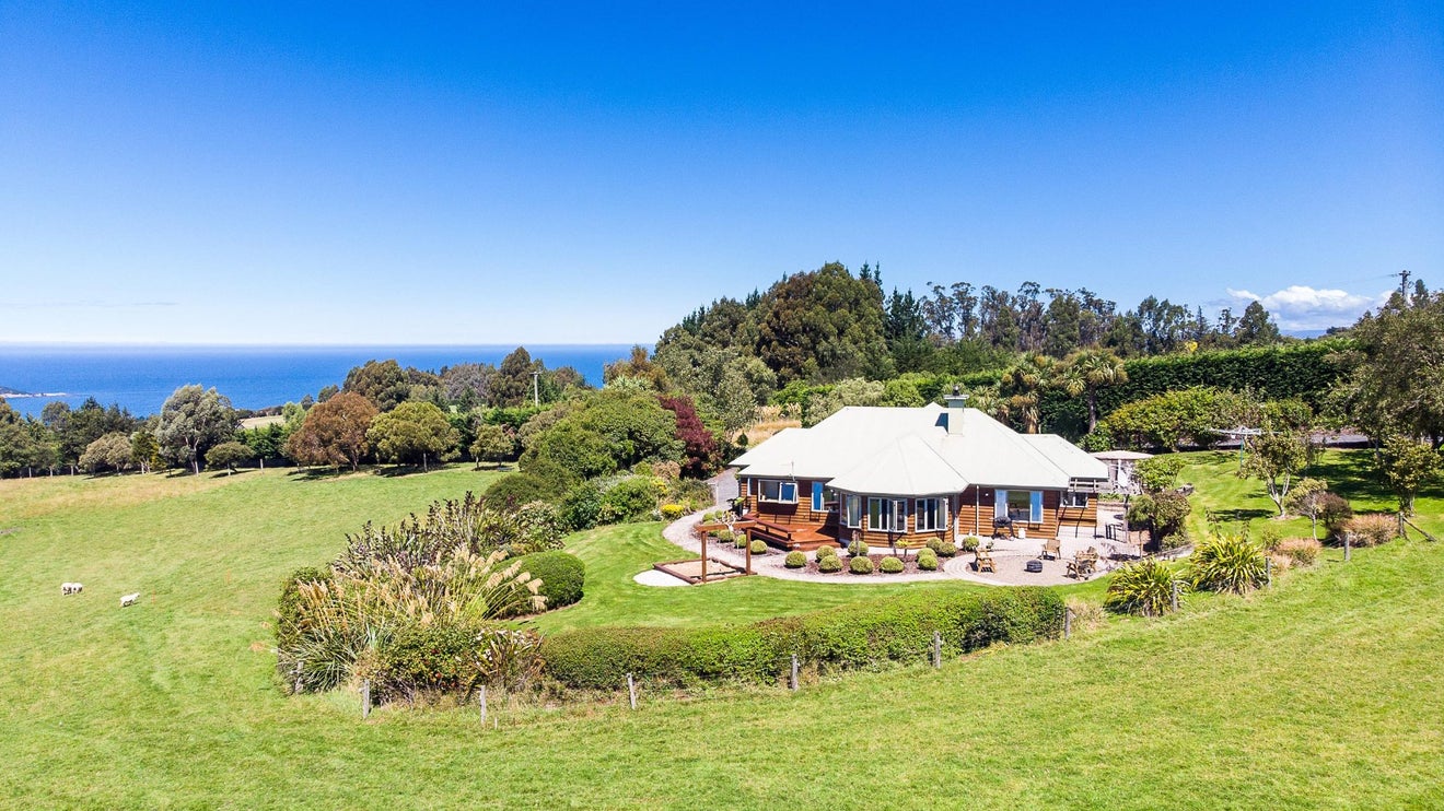 179 McMaster Road, Saddle Hill, Dunedin - Carousel 1