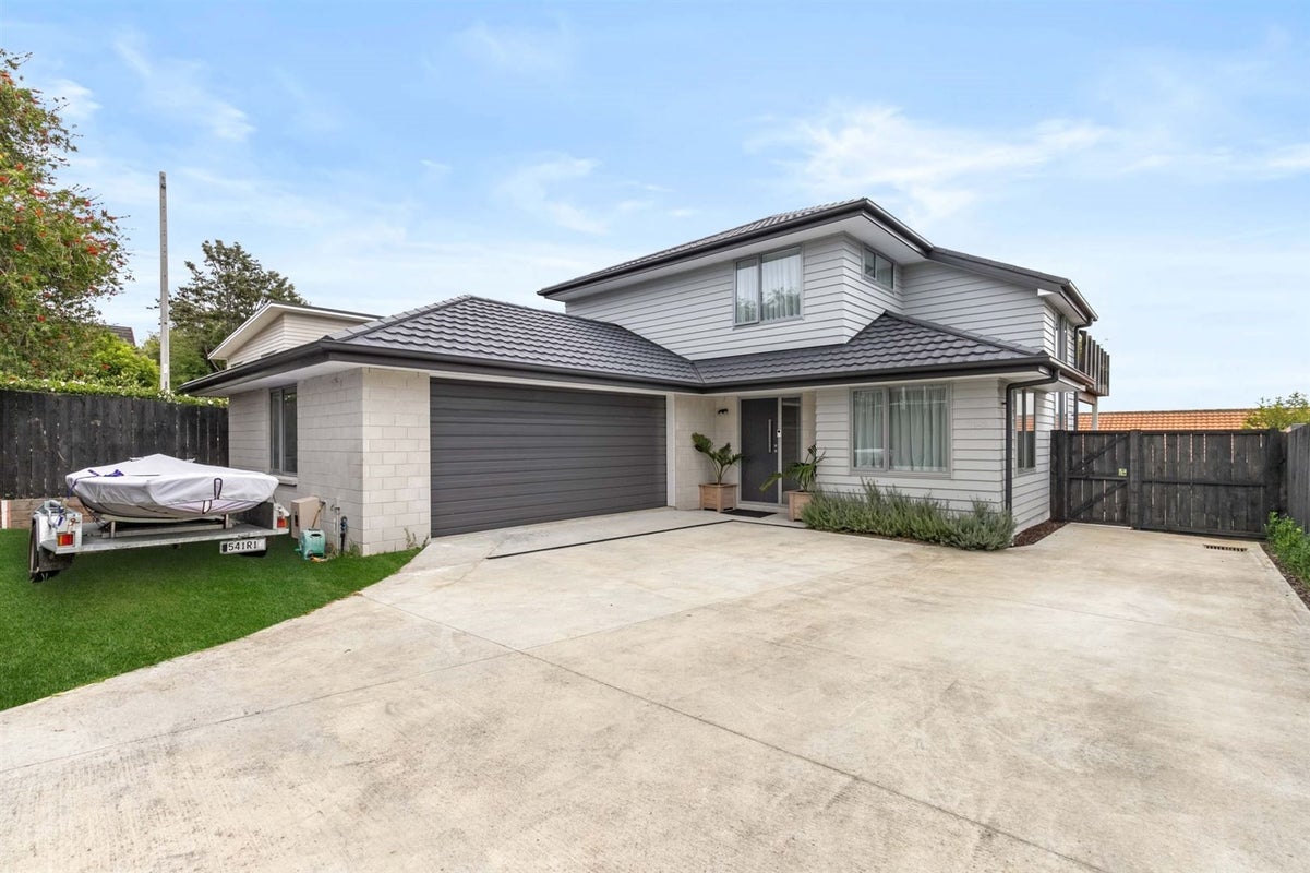 1/29 West Coast Road, Glen Eden, Auckland - Carousel 1