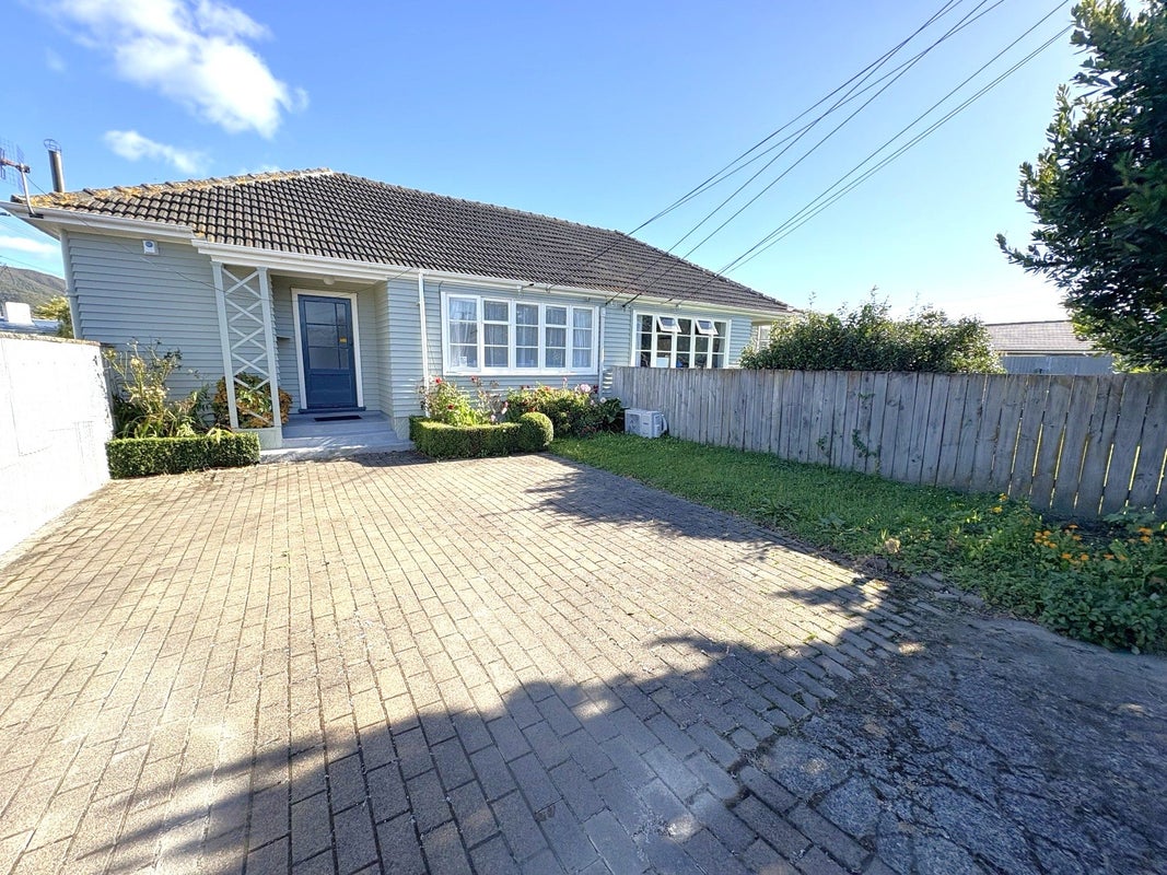 12 Brees Street, Epuni, Lower Hutt - Carousel 1