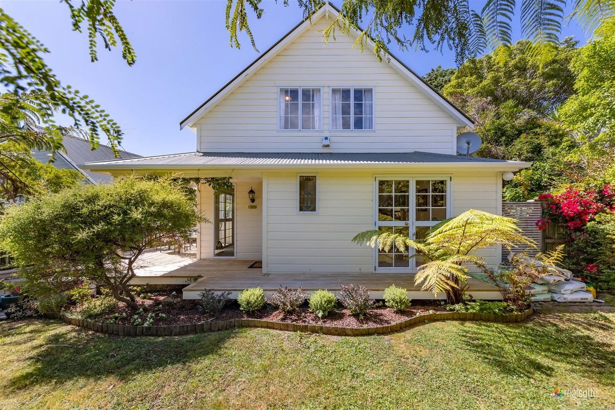 153B Tirohanga Road, Tirohanga, Lower Hutt - Carousel 1