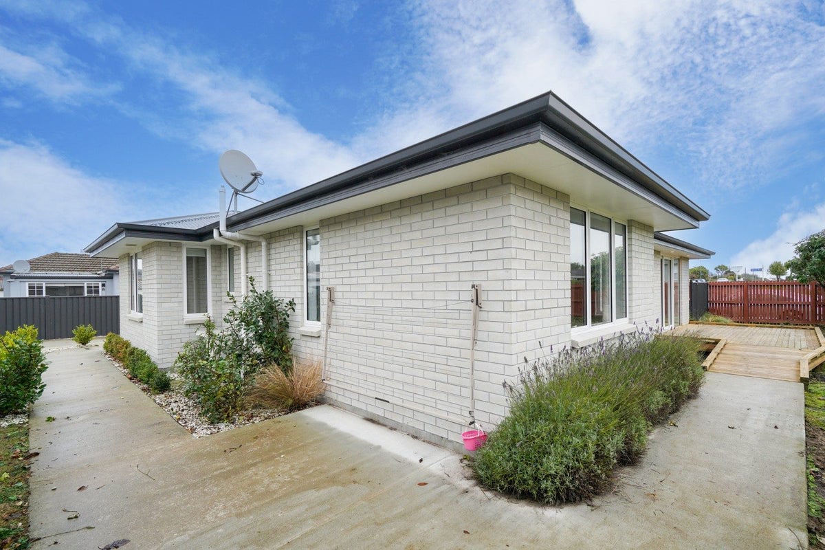 322 Elles Road, Strathern, Invercargill - Carousel 23