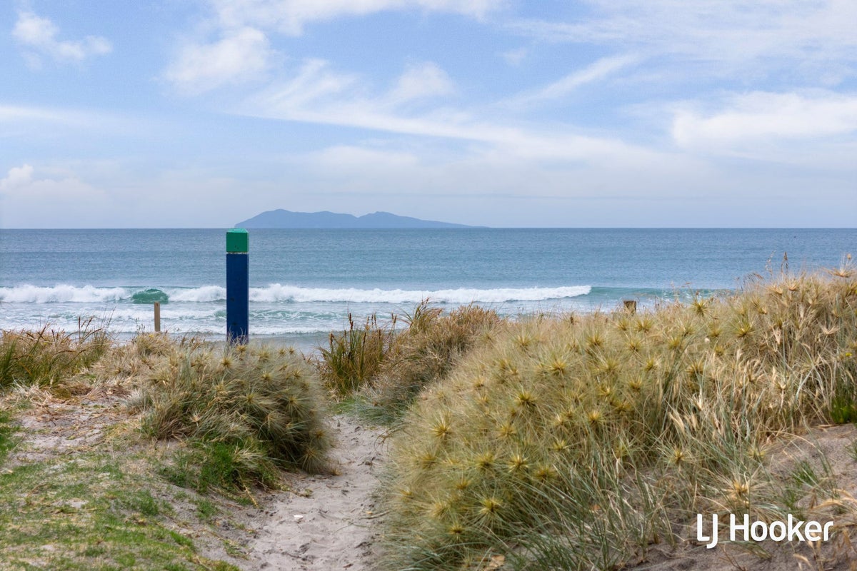 24 Leo Street, Waihi Beach, Waihi Beach - Carousel 1