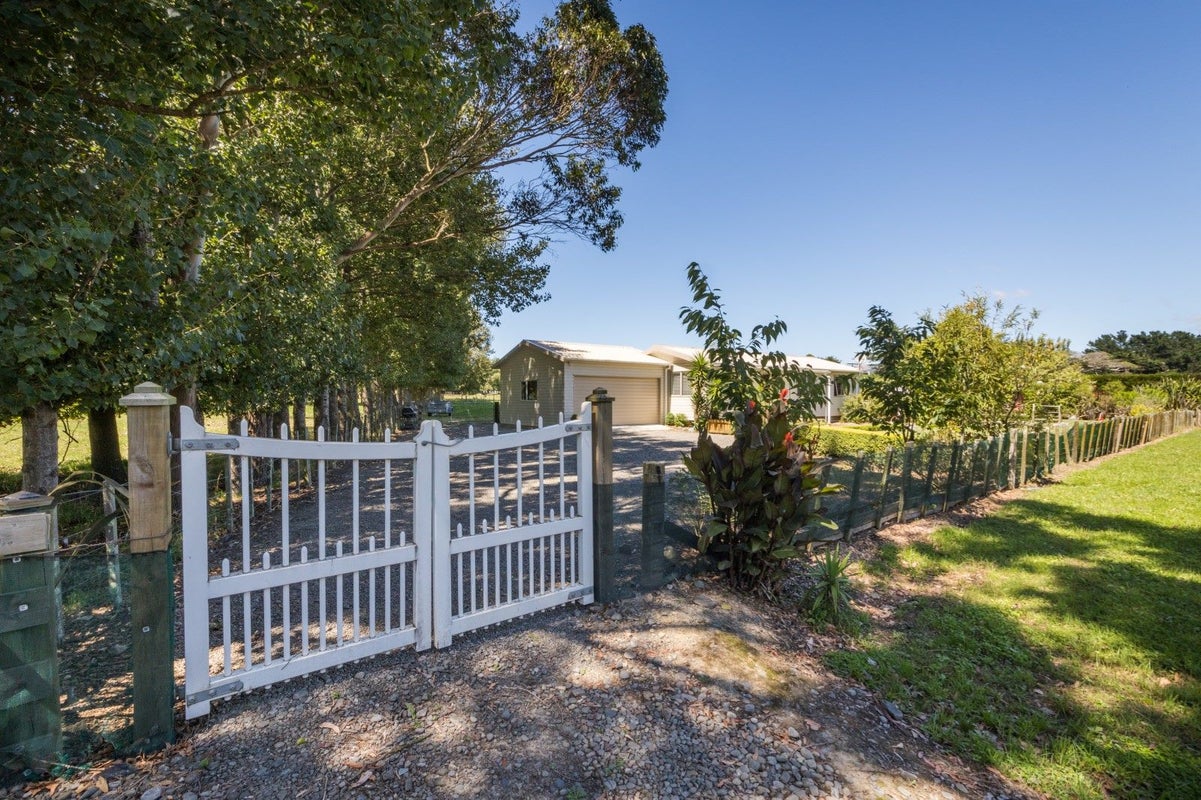 552 Whitmore Road, Linton, Palmerston North - Carousel 16