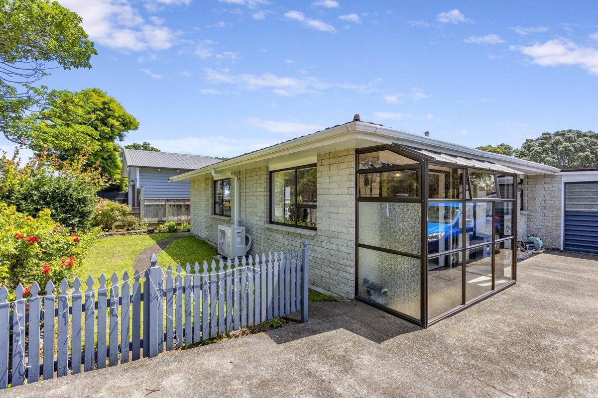3 Bell Street, Welbourn, New Plymouth - Carousel 1