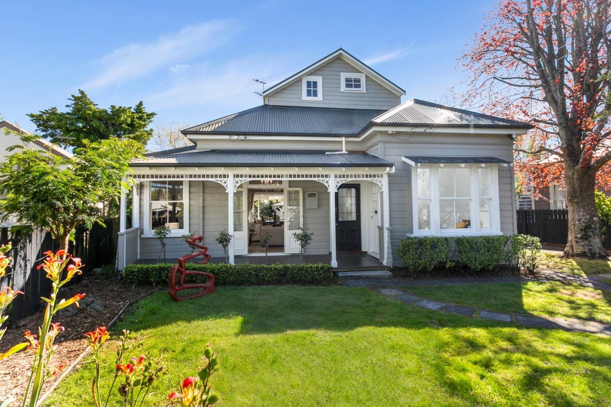 3 Kelly Street, Mount Eden, Auckland - Carousel 1