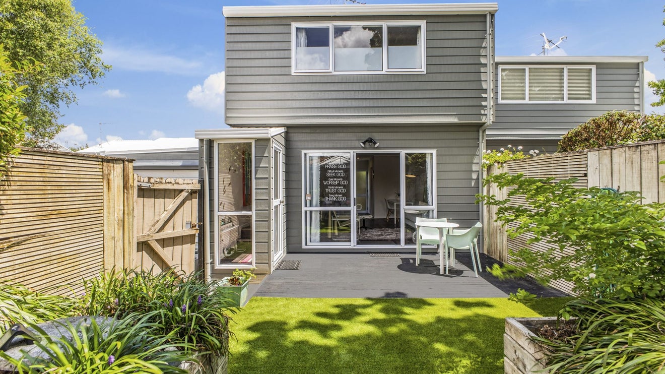 11M Arthur Street, Ellerslie, Auckland - Carousel 1