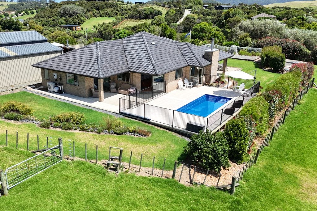 402A King Road, Kaiwaka - Carousel 2