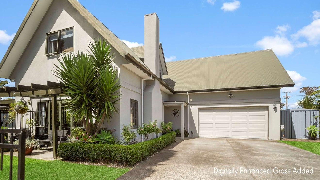 1 Stonebridge Park Drive, Holdens Bay, Rotorua - Carousel 1