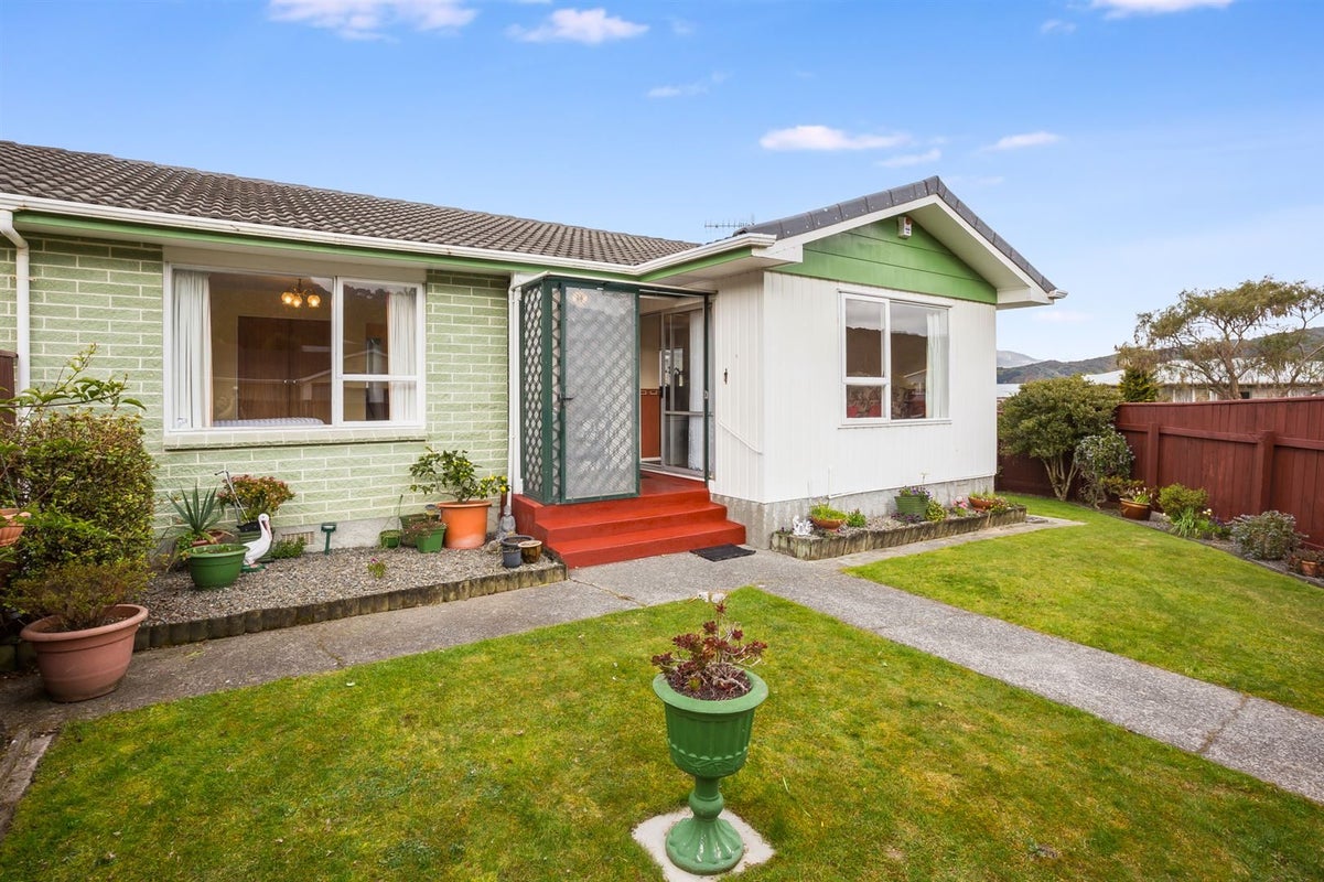 1/74 MOHAKA ST, Wainuiomata, Lower Hutt - Carousel 1