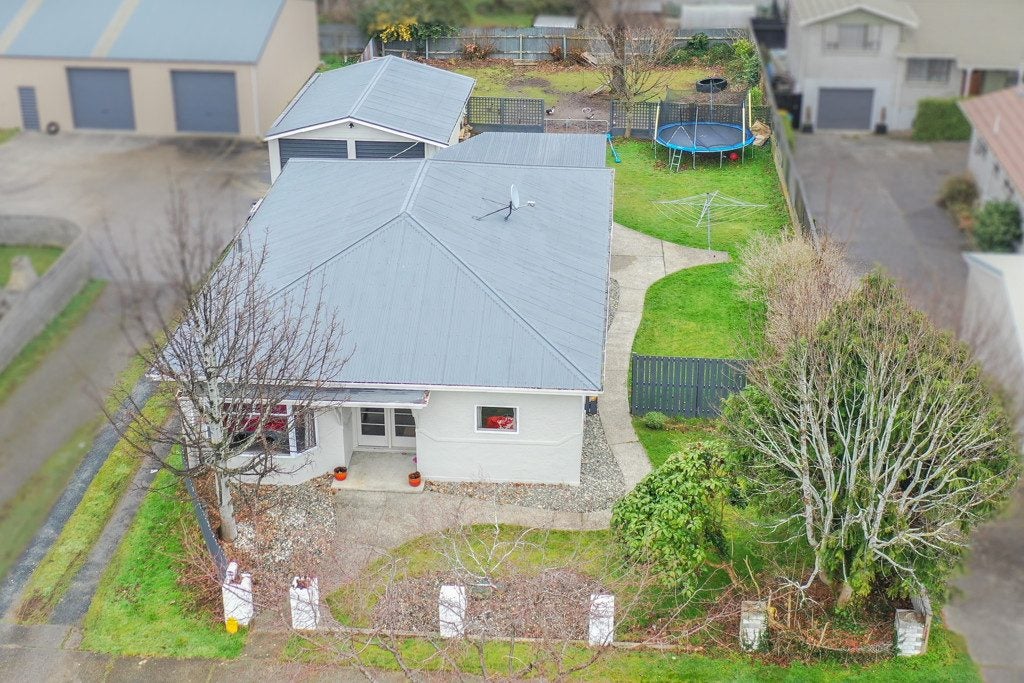 52 Margaret Street, Glengarry, Invercargill - Carousel 1