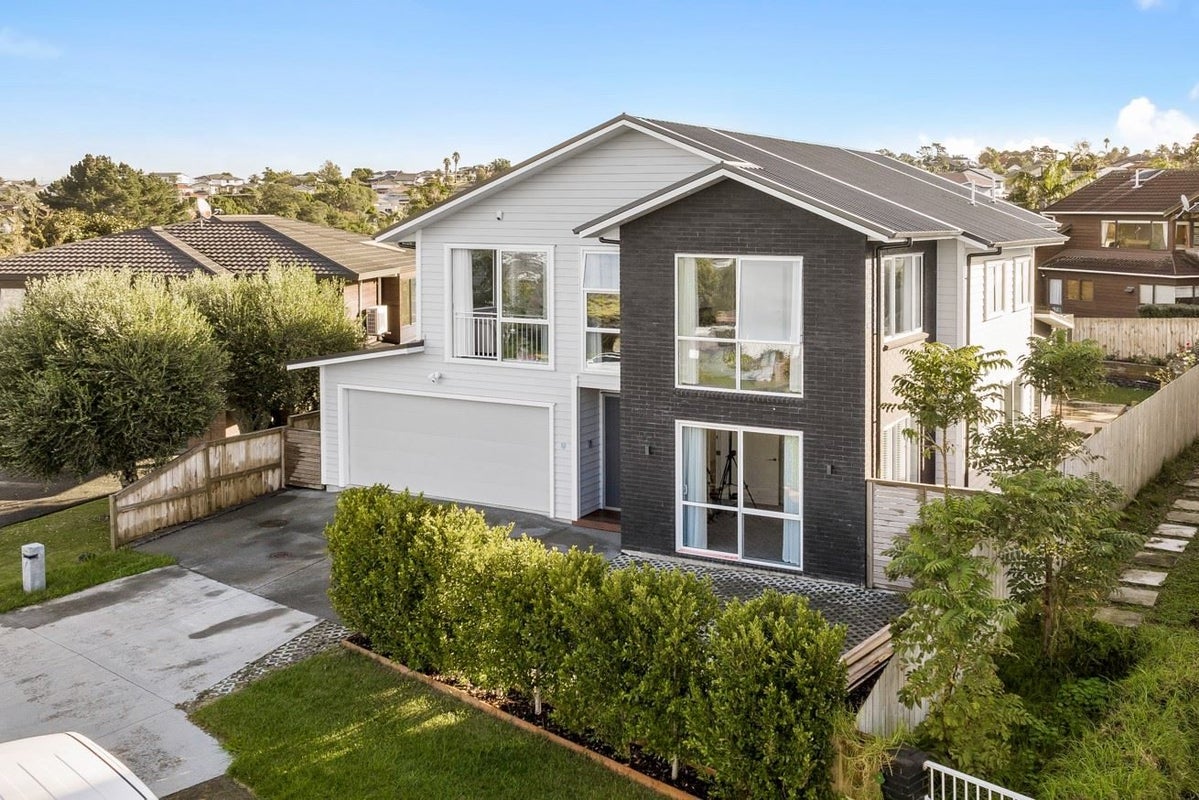 7 Marlin Street, West Harbour, Auckland - Carousel 1