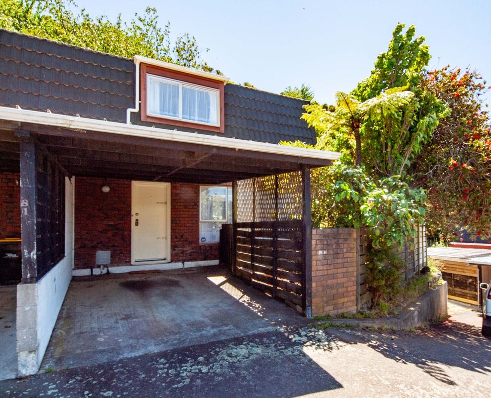 81A Churton Drive, Churton Park, Wellington - Carousel 1
