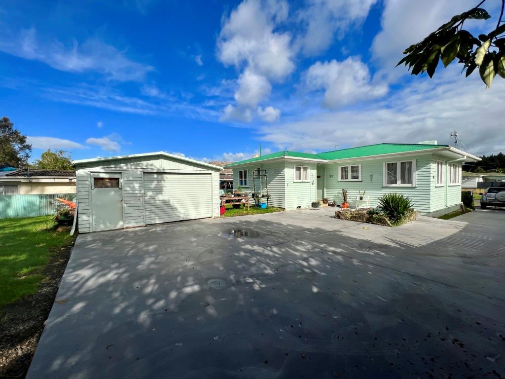 5 Taraire Crescent, Otangarei, Whangarei - Carousel 1
