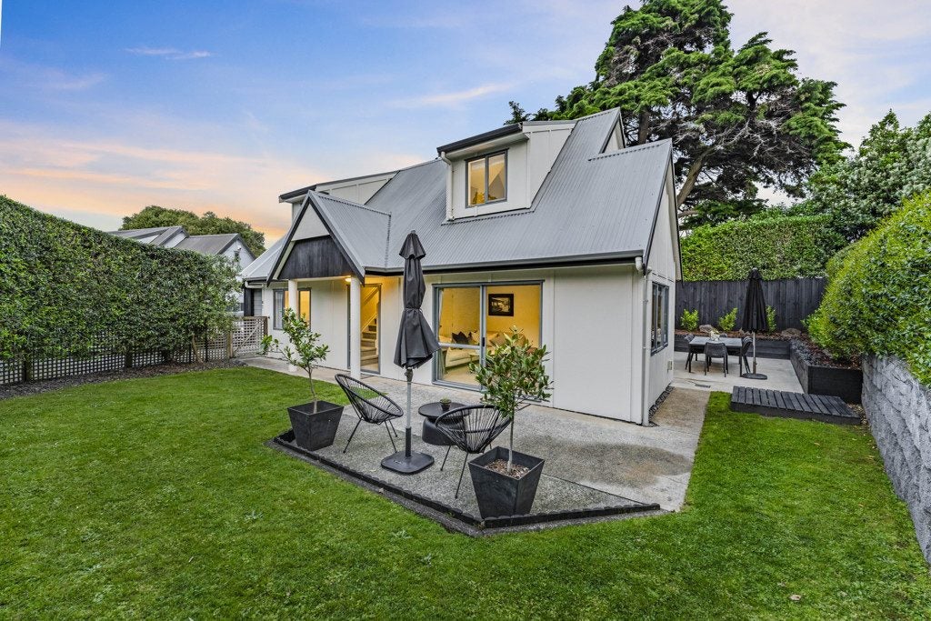 2/11 Panorama Road, Mount Wellington, Auckland - Carousel 1